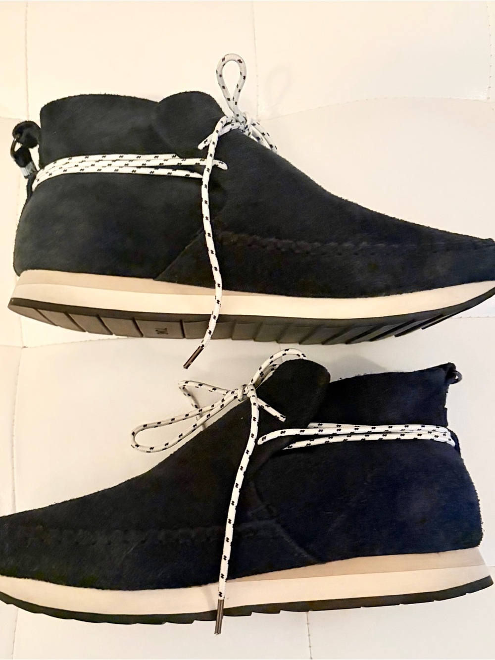 Toms Rio Hi-top Black Suede Sneakers